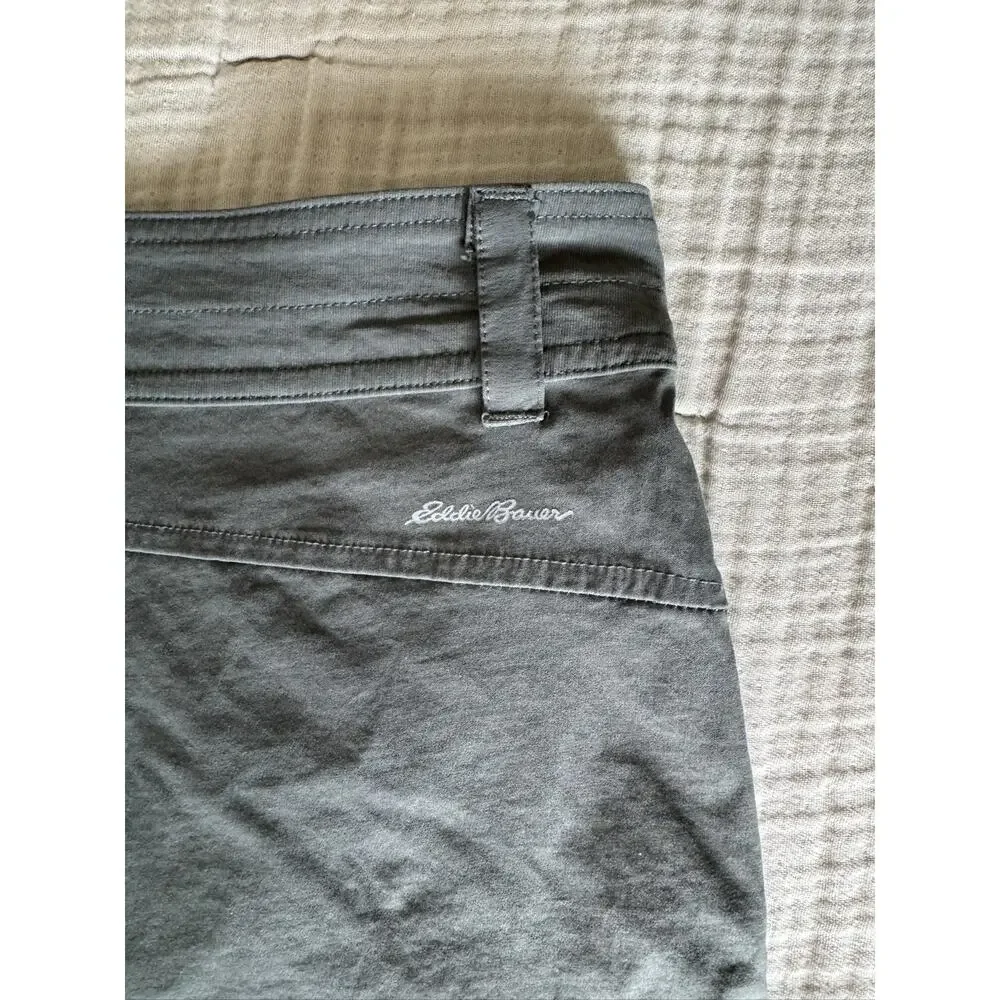 Eddie Bauer Women's 10 Olive Cargo Hiking Trail Shorts - Picture 5 of 6